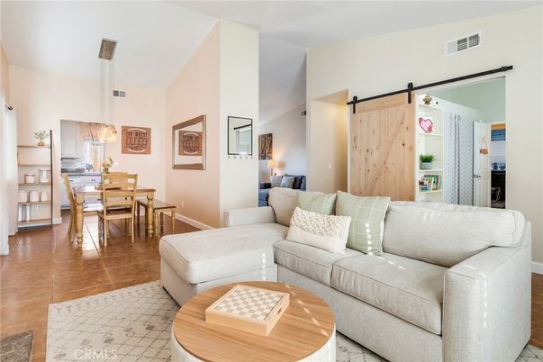 Dining room, Interior, Living room, Pendant Lights