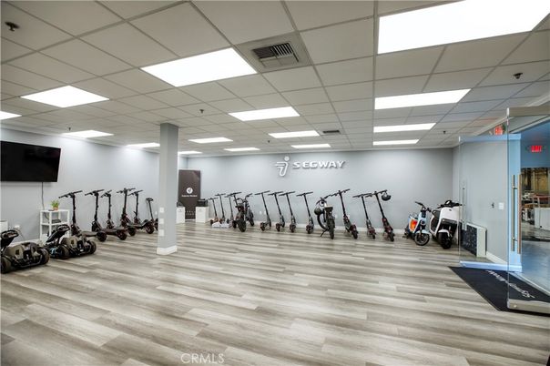 Fitness Equipment, Gym, Interior, Recessed Lighting, Wood Texture Flooring