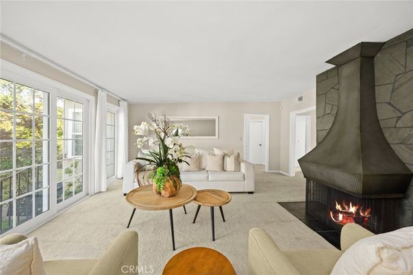 Fireplace, Interior, Living room