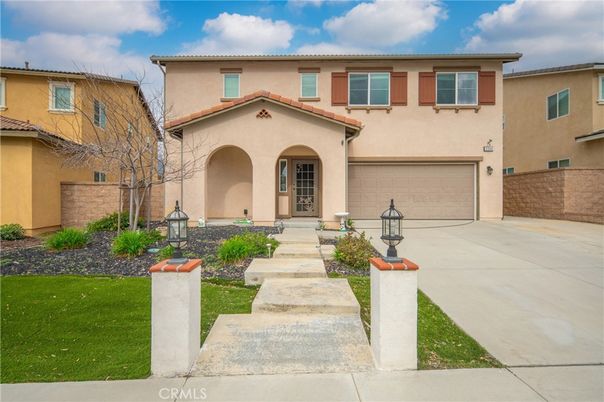 Attached, Exterior, Facade, Spanish Mediterranean