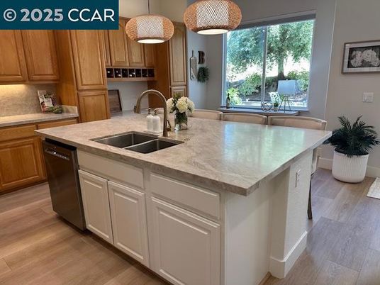 Interior, Kitchen, Pendant Lights, Wood Texture Flooring