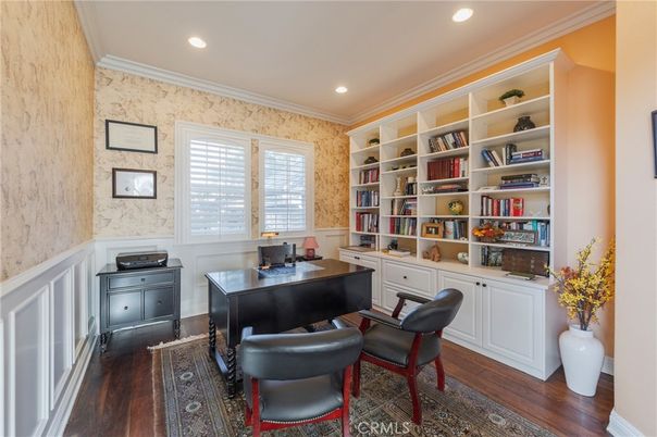 Home Office, Interior, Recessed Lighting, Wood Texture Flooring