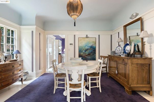 Dining room, Interior