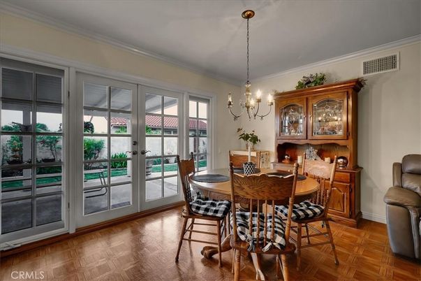 Chandelier, Dining room, Interior, Wood Texture Flooring