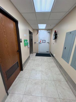 Elevator, Interior