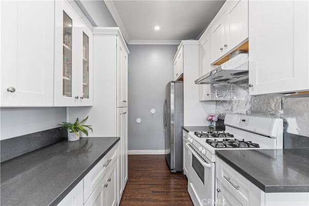 Interior, Kitchen, Marble Walls, Recessed Lighting, Wood Texture Flooring