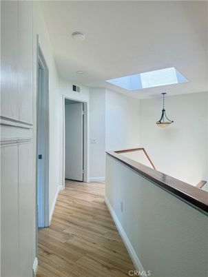 Interior, Pendant Lights, Wood Texture Flooring