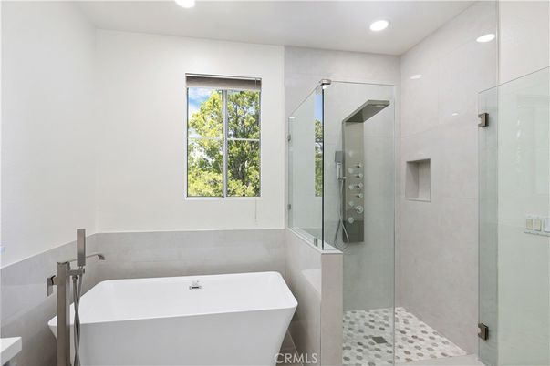 Bathroom, Free Standing Baths, Glass Shower, Interior, Recessed Lighting