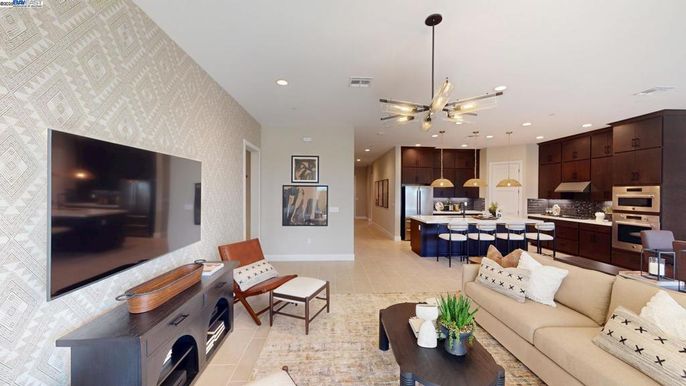 Interior, Kitchen, Living room, Pendant Lights, Recessed Lighting, Stainless Steel Appliances