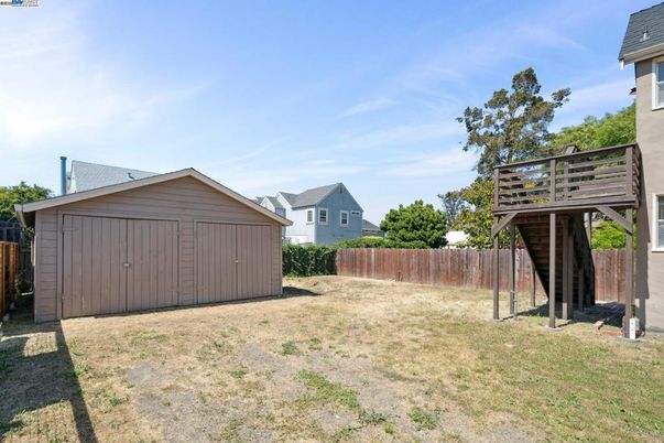 Backyard, Detached Garage, Exterior