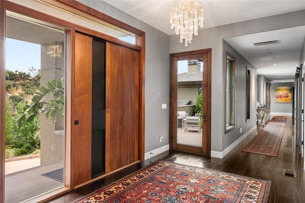 Chandelier, Interior, Recessed Lighting, Wood Texture Flooring