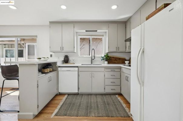 Interior, Kitchen, Recessed Lighting, Wood Texture Flooring