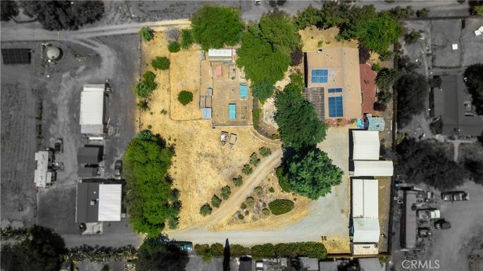 Exterior, Drone
