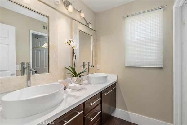 Bathroom, Dual Sink Vanities, Interior, Wood Texture Flooring