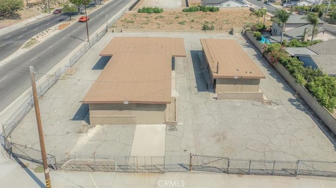 Exterior, Drone