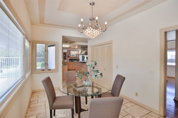 Chandelier, Dining room, Interior