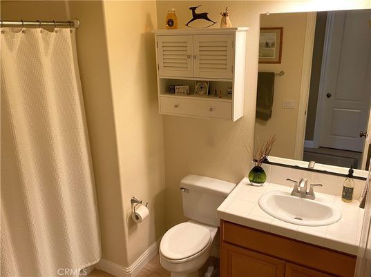 Bathroom, Interior, Tile Countertops