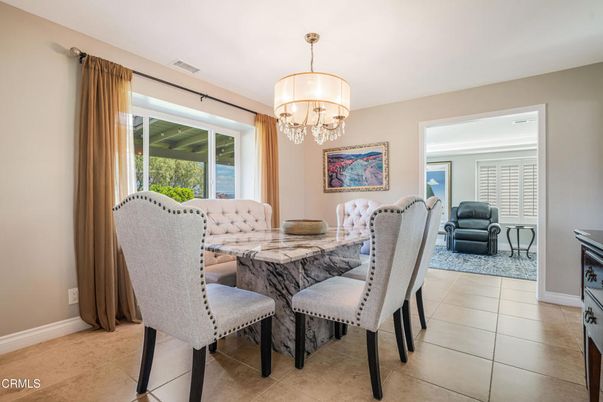 Chandelier, Dining room, Interior