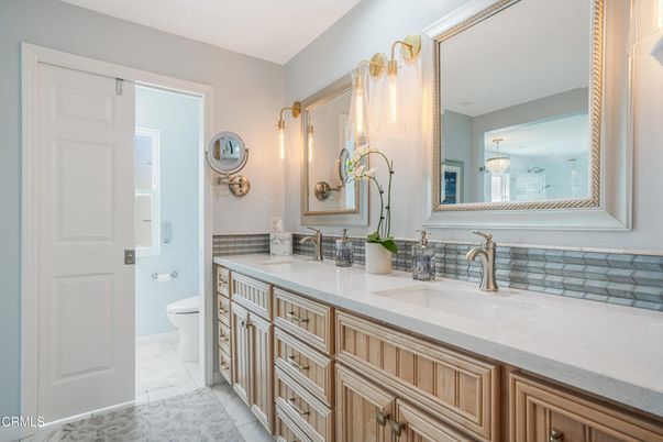 Bathroom, Dual Sink Vanities, Interior, Marble