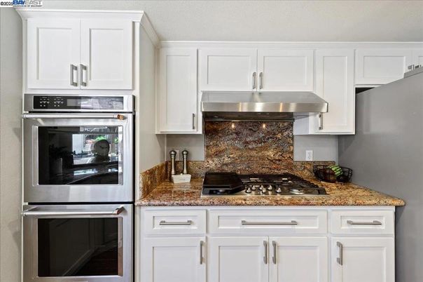 Interior, Kitchen, Stainless Steel Appliances