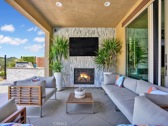 Exterior, Fireplace, Living room, Recessed Lighting