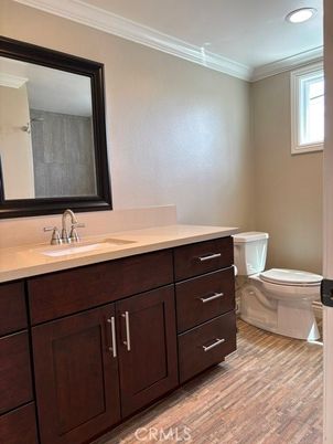 Bathroom, Interior, Recessed Lighting, Wood Texture Flooring