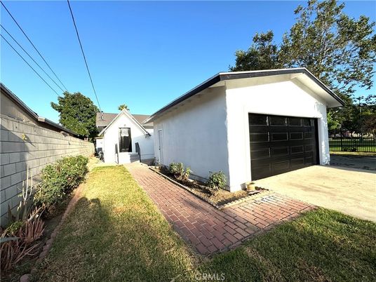 Backyard, Detached Garage, Exterior