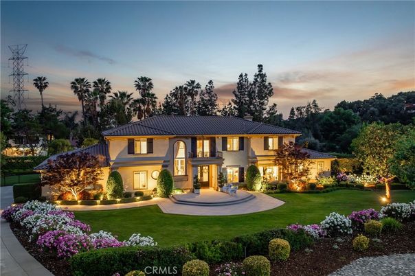 Backyard, Exterior, Facade, French Provincial
