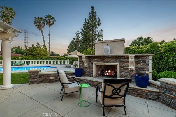 Exterior, Fireplace, Pool