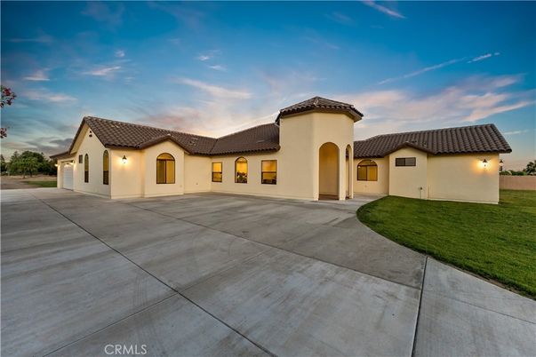 Backyard, Exterior, Facade, Mediterranean