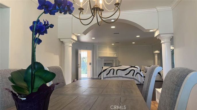 Chandelier, Dining room, Fireplace, Interior, Recessed Lighting