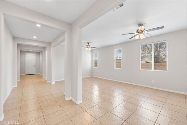 Empty room, Interior, Recessed Lighting