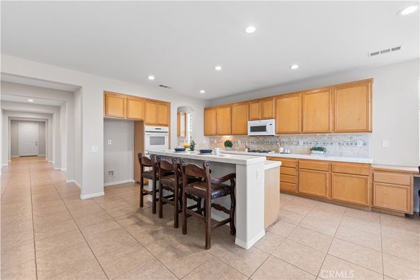 Dining room, Interior, Kitchen, Recessed Lighting