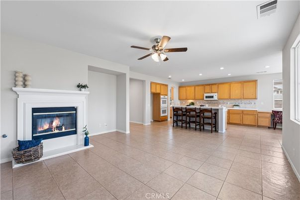 Fireplace, Interior, Kitchen, Recessed Lighting