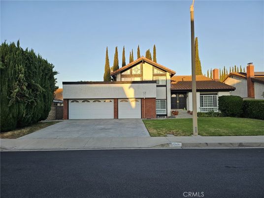 Attached, Exterior, Facade, Spanish Mediterranean