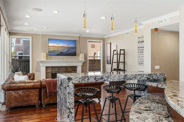 Fireplace, Interior, Living room, Pendant Lights, Recessed Lighting, Wood Texture Flooring