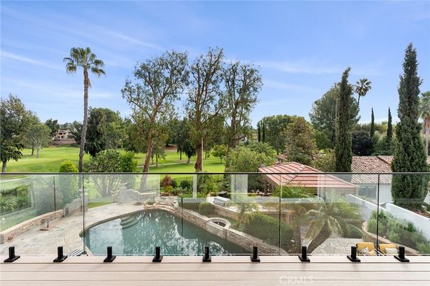 Exterior, Pool, Other
