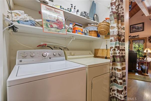 Interior, Utility Closets, Washer, Wooden Ceilings, Wood Texture Flooring