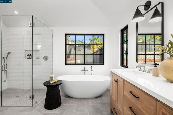 Bathroom, Free Standing Baths, Glass Shower, Interior, Recessed Lighting