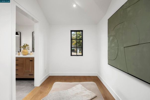Bathroom, Interior, Recessed Lighting, Wood Texture Flooring