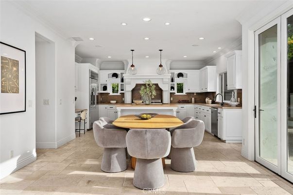 Dining room, Interior, Kitchen, Pendant Lights, Recessed Lighting
