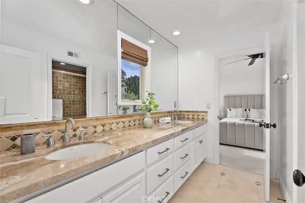 Bathroom, Bedroom, Dual Sink Vanities, Interior, Recessed Lighting