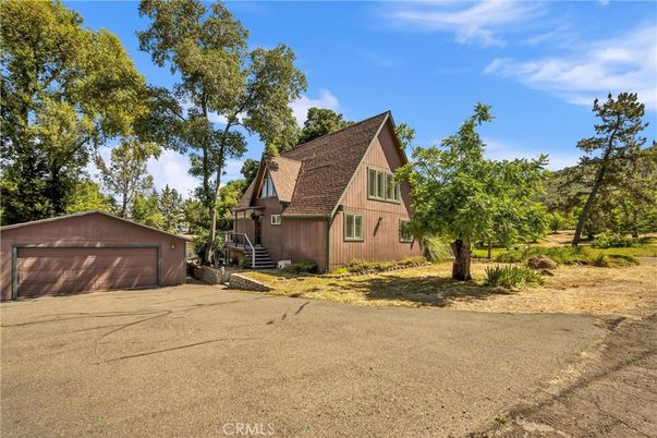 Backyard, Detached Garage, Exterior