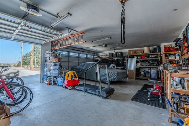 Garage, Interior