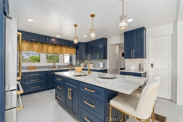 Interior, Kitchen, Marble, Pendant Lights, Recessed Lighting
