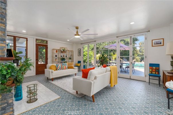 Interior, Living room, Recessed Lighting