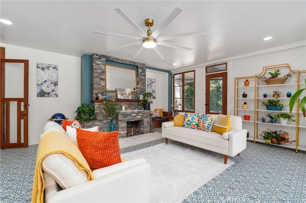 Fireplace, Interior, Living room, Recessed Lighting