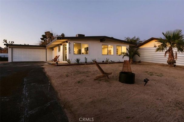 Backyard, Detached Garage, Exterior