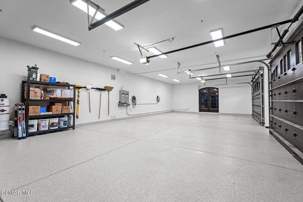 Garage, Interior