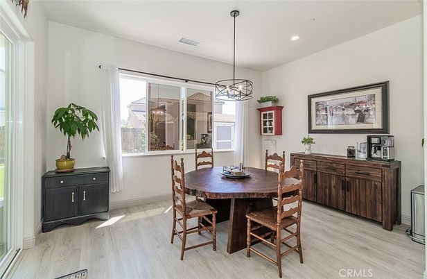 Chandelier, Dining room, Interior, Pendant Lights, Recessed Lighting, Wood Texture Flooring